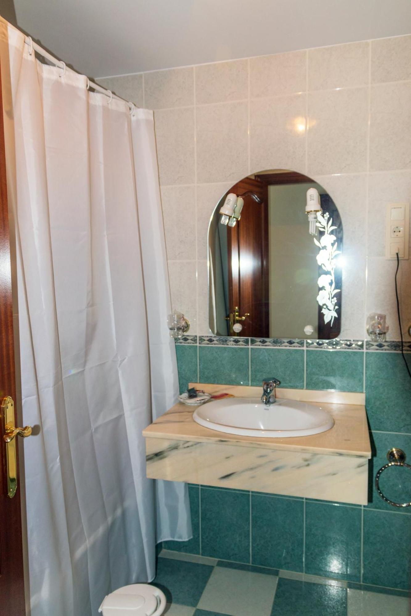 Hotel Avenida III Villadangos del Paramo Phòng bức ảnh